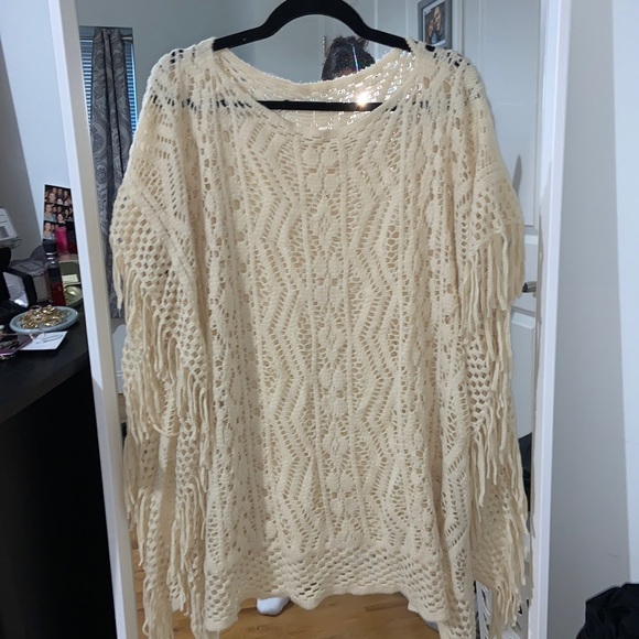 Cream Poncho - Picture 1 of 5